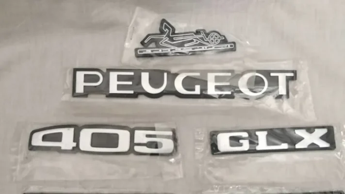 آرم ۴۰۵ اصلی و باکیفیت | خرید و قیمت آرم پژو 405 با ضمانت اصالت کالا. حفظ ظاهر شیک و جلوه ظاهری خودرو.